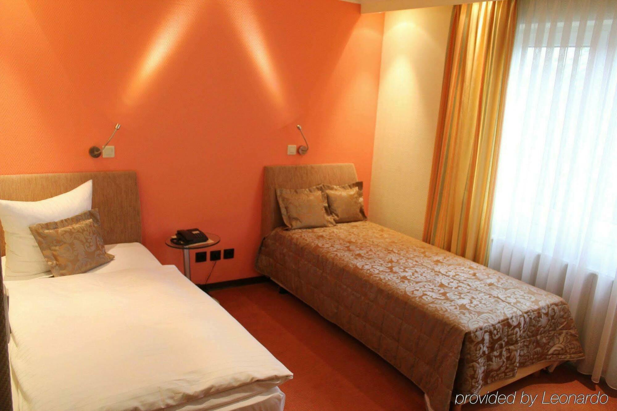 Astralis Hotel Domizil Walldorf  Esterno foto